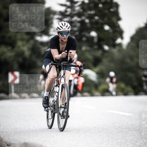 21.06.2026 - 29. Vierlanden-Triathlon H.Heesch http://msf.ph/oto/9908241 21.06.2026 10:27:11 Radfahren 24, 43, 89, 108, 486, 517, 600 meine-sportfotos.de