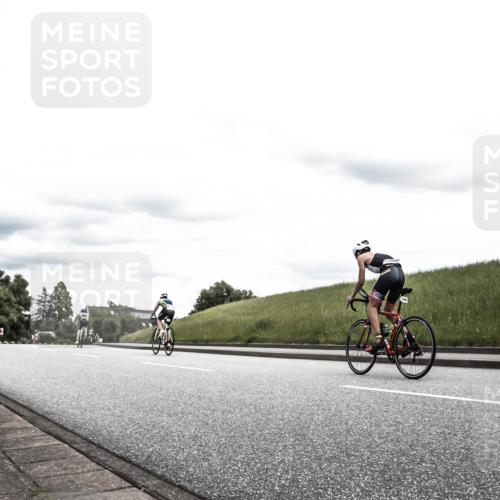 21.06.2026 - 29. Vierlanden-Triathlon H.Heesch http://msf.ph/oto/9908246 21.06.2026 14:42:45 Radfahren  meine-sportfotos.de