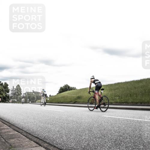 21.06.2026 - 29. Vierlanden-Triathlon H.Heesch http://msf.ph/oto/9908252 21.06.2026 14:42:45 Radfahren  meine-sportfotos.de