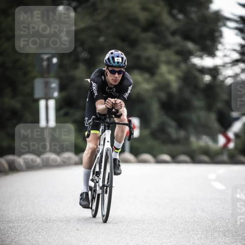 21.06.2026 - 29. Vierlanden-Triathlon H.Heesch http://msf.ph/oto/9908282 21.06.2026 09:24:54 Radfahren 39, 44, 61, 199 meine-sportfotos.de