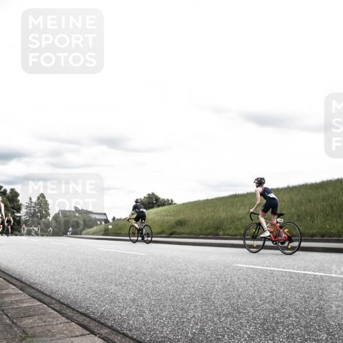 21.06.2026 - 29. Vierlanden-Triathlon H.Heesch http://msf.ph/oto/9908283 21.06.2026 14:43:11 Radfahren 1254, 1293 meine-sportfotos.de