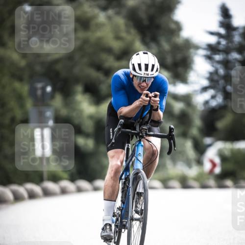21.06.2026 - 29. Vierlanden-Triathlon H.Heesch http://msf.ph/oto/9908292 21.06.2026 11:45:05 Radfahren 255, 696 meine-sportfotos.de