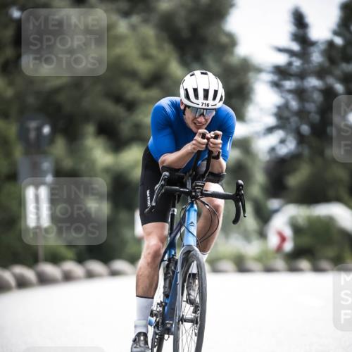 21.06.2026 - 29. Vierlanden-Triathlon H.Heesch http://msf.ph/oto/9908295 21.06.2026 11:45:05 Radfahren 255, 696 meine-sportfotos.de