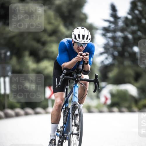 21.06.2026 - 29. Vierlanden-Triathlon H.Heesch http://msf.ph/oto/9908298 21.06.2026 11:45:05 Radfahren 255, 696 meine-sportfotos.de