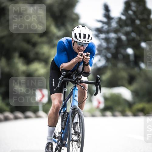 21.06.2026 - 29. Vierlanden-Triathlon H.Heesch http://msf.ph/oto/9908301 21.06.2026 11:45:05 Radfahren 255, 696 meine-sportfotos.de