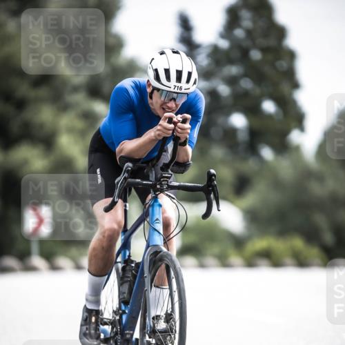 21.06.2026 - 29. Vierlanden-Triathlon H.Heesch http://msf.ph/oto/9908308 21.06.2026 11:45:05 Radfahren 255, 696 meine-sportfotos.de