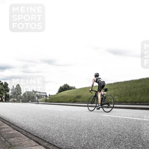 21.06.2026 - 29. Vierlanden-Triathlon H.Heesch http://msf.ph/oto/9908312 21.06.2026 14:43:22 Radfahren 1232 meine-sportfotos.de