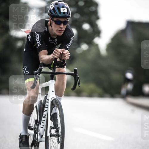 21.06.2026 - 29. Vierlanden-Triathlon H.Heesch http://msf.ph/oto/9908324 21.06.2026 09:24:55 Radfahren 39, 44, 61, 199 meine-sportfotos.de