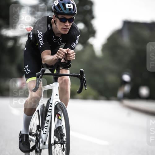 21.06.2026 - 29. Vierlanden-Triathlon H.Heesch http://msf.ph/oto/9908326 21.06.2026 09:24:55 Radfahren 39, 44, 61, 199 meine-sportfotos.de