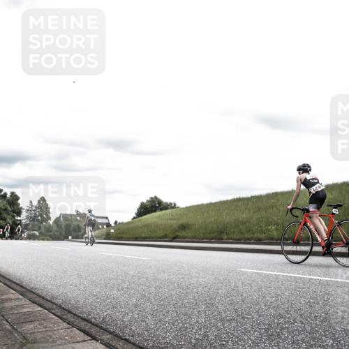 21.06.2026 - 29. Vierlanden-Triathlon H.Heesch http://msf.ph/oto/9908367 21.06.2026 14:43:36 Radfahren 1282, 1288 meine-sportfotos.de