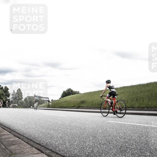 21.06.2026 - 29. Vierlanden-Triathlon H.Heesch http://msf.ph/oto/9908370 21.06.2026 14:43:37 Radfahren 1267, 1282, 1288 meine-sportfotos.de