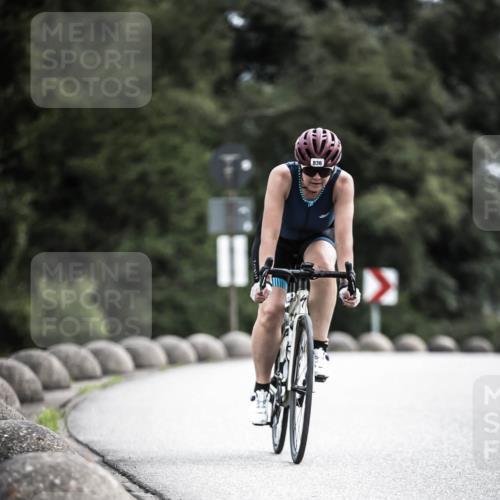 21.06.2026 - 29. Vierlanden-Triathlon H.Heesch http://msf.ph/oto/9908388 21.06.2026 11:51:01 Radfahren 233, 235, 259, 836 meine-sportfotos.de