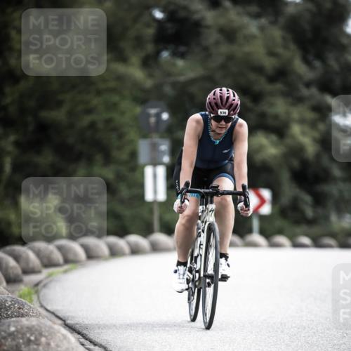 21.06.2026 - 29. Vierlanden-Triathlon H.Heesch http://msf.ph/oto/9908389 21.06.2026 11:51:01 Radfahren 233, 235, 259, 836 meine-sportfotos.de