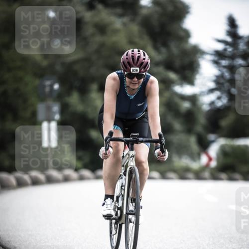 21.06.2026 - 29. Vierlanden-Triathlon H.Heesch http://msf.ph/oto/9908410 21.06.2026 11:51:01 Radfahren 233, 235, 259, 836 meine-sportfotos.de