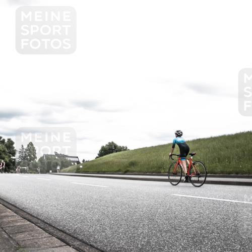 21.06.2026 - 29. Vierlanden-Triathlon H.Heesch http://msf.ph/oto/9908411 21.06.2026 14:43:47 Radfahren 1230, 1276 meine-sportfotos.de