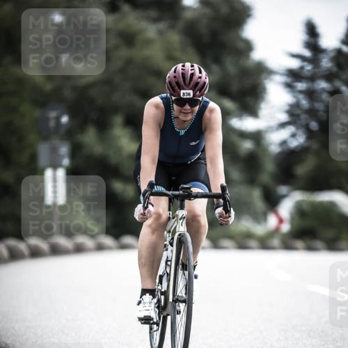 21.06.2026 - 29. Vierlanden-Triathlon H.Heesch http://msf.ph/oto/9908413 21.06.2026 11:51:01 Radfahren 233, 235, 259, 836 meine-sportfotos.de