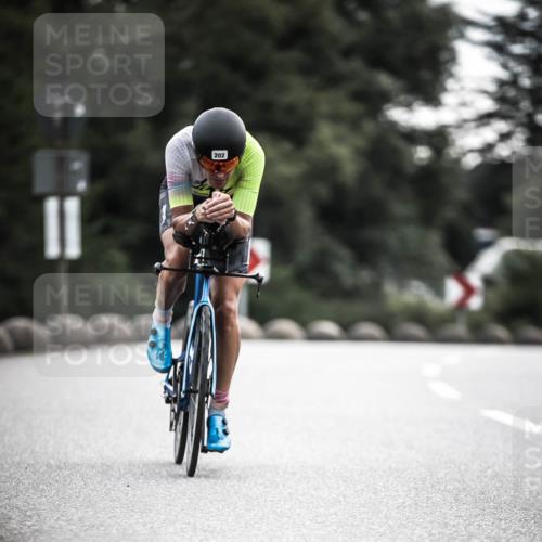 21.06.2026 - 29. Vierlanden-Triathlon H.Heesch http://msf.ph/oto/9908421 21.06.2026 09:25:19 Radfahren 40, 202 meine-sportfotos.de