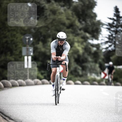 21.06.2026 - 29. Vierlanden-Triathlon H.Heesch http://msf.ph/oto/9908426 21.06.2026 11:51:41 Radfahren 260, 632, 727 meine-sportfotos.de