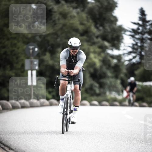 21.06.2026 - 29. Vierlanden-Triathlon H.Heesch http://msf.ph/oto/9908432 21.06.2026 11:51:41 Radfahren 260, 632, 727 meine-sportfotos.de
