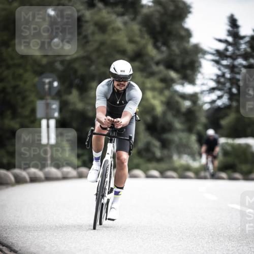 21.06.2026 - 29. Vierlanden-Triathlon H.Heesch http://msf.ph/oto/9908438 21.06.2026 11:51:41 Radfahren 260, 632, 727 meine-sportfotos.de
