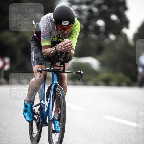 21.06.2026 - 29. Vierlanden-Triathlon H.Heesch http://msf.ph/oto/9908457 21.06.2026 09:25:20 Radfahren 40, 202 meine-sportfotos.de