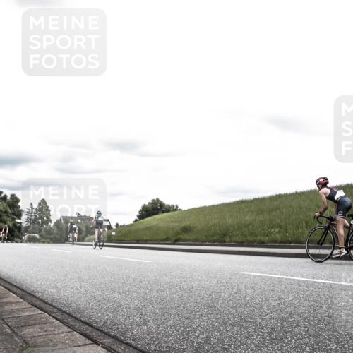 21.06.2026 - 29. Vierlanden-Triathlon H.Heesch http://msf.ph/oto/9908479 21.06.2026 14:44:04 Radfahren 1290 meine-sportfotos.de