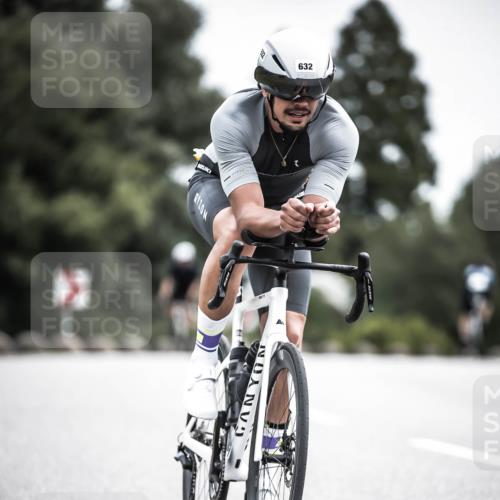 21.06.2026 - 29. Vierlanden-Triathlon H.Heesch http://msf.ph/oto/9908480 21.06.2026 11:51:42 Radfahren 260, 632, 727 meine-sportfotos.de
