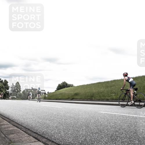 21.06.2026 - 29. Vierlanden-Triathlon H.Heesch http://msf.ph/oto/9908482 21.06.2026 14:44:04 Radfahren 1290 meine-sportfotos.de