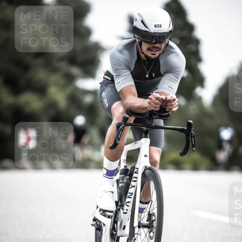 21.06.2026 - 29. Vierlanden-Triathlon H.Heesch http://msf.ph/oto/9908483 21.06.2026 11:51:42 Radfahren 260, 632, 727 meine-sportfotos.de