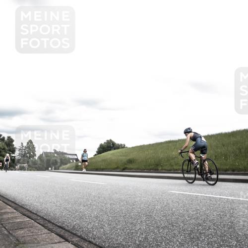21.06.2026 - 29. Vierlanden-Triathlon H.Heesch http://msf.ph/oto/9908507 21.06.2026 14:44:16 Radfahren 1257 meine-sportfotos.de