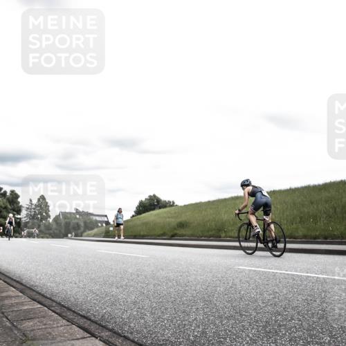 21.06.2026 - 29. Vierlanden-Triathlon H.Heesch http://msf.ph/oto/9908510 21.06.2026 14:44:16 Radfahren 1257 meine-sportfotos.de