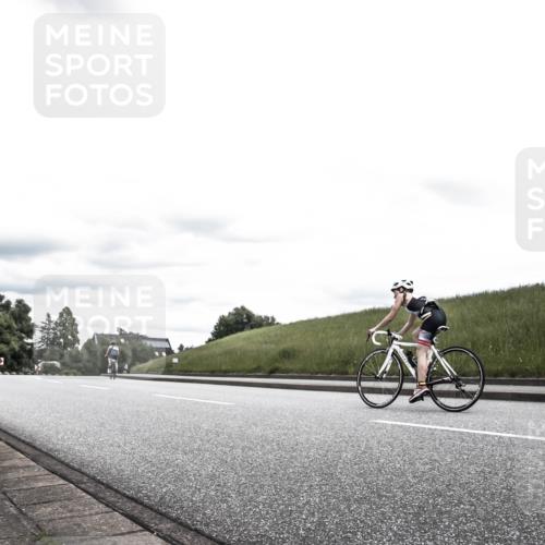 21.06.2026 - 29. Vierlanden-Triathlon H.Heesch http://msf.ph/oto/9908535 21.06.2026 14:44:36 Radfahren  meine-sportfotos.de