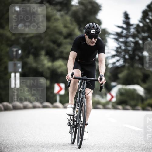 21.06.2026 - 29. Vierlanden-Triathlon H.Heesch http://msf.ph/oto/9908537 21.06.2026 11:51:50 Radfahren 20, 92, 260, 633, 727, 876 meine-sportfotos.de