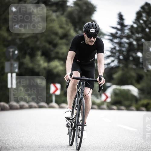 21.06.2026 - 29. Vierlanden-Triathlon H.Heesch http://msf.ph/oto/9908540 21.06.2026 11:51:50 Radfahren 20, 92, 260, 633, 727, 876 meine-sportfotos.de