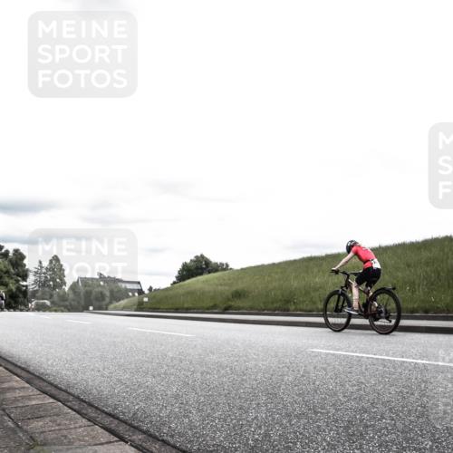 21.06.2026 - 29. Vierlanden-Triathlon H.Heesch http://msf.ph/oto/9908544 21.06.2026 14:45:20 Radfahren  meine-sportfotos.de