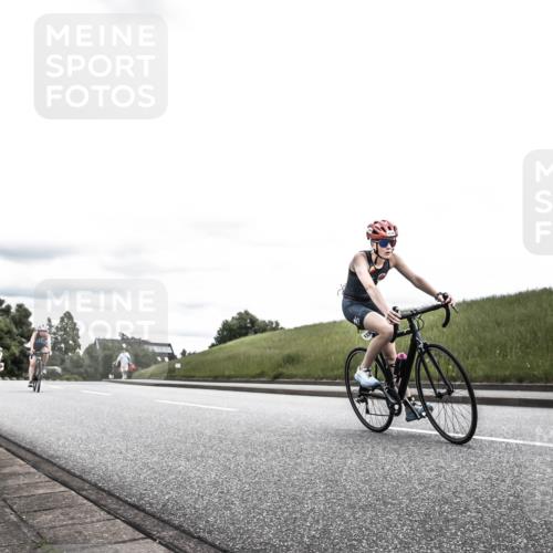 21.06.2026 - 29. Vierlanden-Triathlon H.Heesch http://msf.ph/oto/9908561 21.06.2026 14:45:44 Radfahren 1229, 1236, 1294 meine-sportfotos.de