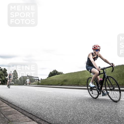 21.06.2026 - 29. Vierlanden-Triathlon H.Heesch http://msf.ph/oto/9908564 21.06.2026 14:45:44 Radfahren 1229, 1236, 1294 meine-sportfotos.de