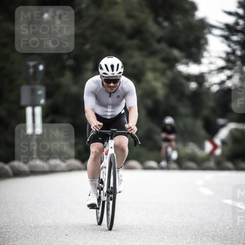 21.06.2026 - 29. Vierlanden-Triathlon H.Heesch http://msf.ph/oto/9908573 21.06.2026 09:25:55 Radfahren 72, 294 meine-sportfotos.de