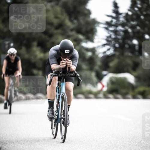 21.06.2026 - 29. Vierlanden-Triathlon H.Heesch http://msf.ph/oto/9908575 21.06.2026 11:52:01 Radfahren 92, 249, 717, 755 meine-sportfotos.de