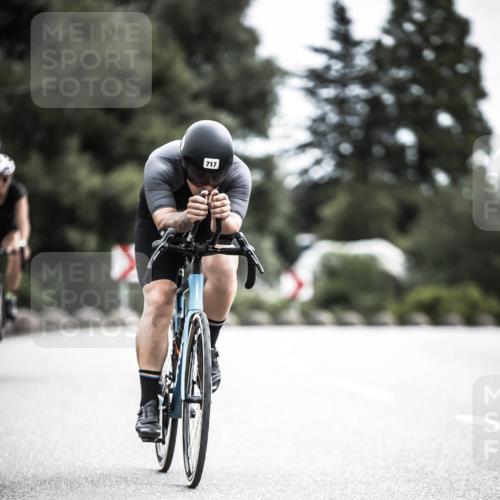 21.06.2026 - 29. Vierlanden-Triathlon H.Heesch http://msf.ph/oto/9908581 21.06.2026 11:52:01 Radfahren 92, 249, 717, 755 meine-sportfotos.de