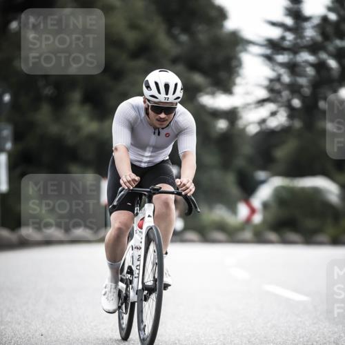 21.06.2026 - 29. Vierlanden-Triathlon H.Heesch http://msf.ph/oto/9908587 21.06.2026 09:25:56 Radfahren 72, 294 meine-sportfotos.de