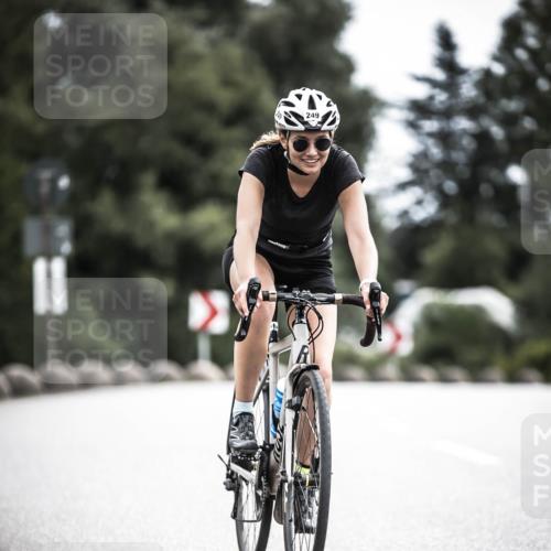 21.06.2026 - 29. Vierlanden-Triathlon H.Heesch http://msf.ph/oto/9908602 21.06.2026 11:52:02 Radfahren 249, 717, 755 meine-sportfotos.de