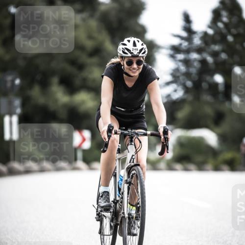 21.06.2026 - 29. Vierlanden-Triathlon H.Heesch http://msf.ph/oto/9908603 21.06.2026 11:52:03 Radfahren 249, 717, 755 meine-sportfotos.de