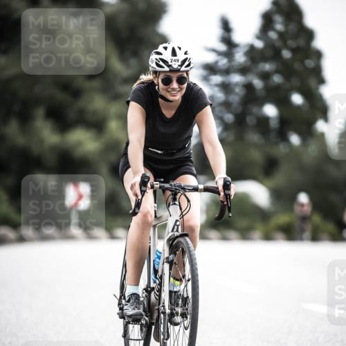 21.06.2026 - 29. Vierlanden-Triathlon H.Heesch http://msf.ph/oto/9908609 21.06.2026 11:52:03 Radfahren 249, 717, 755 meine-sportfotos.de