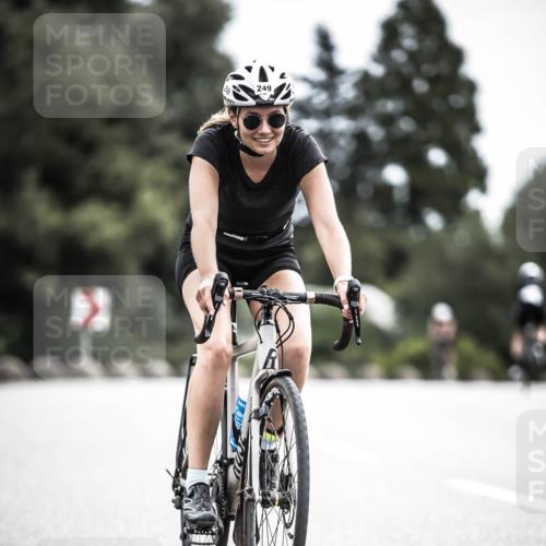 21.06.2026 - 29. Vierlanden-Triathlon H.Heesch http://msf.ph/oto/9908612 21.06.2026 11:52:03 Radfahren 249, 717, 755 meine-sportfotos.de