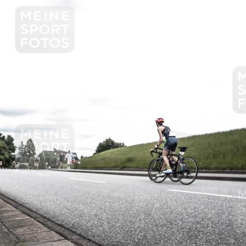 21.06.2026 - 29. Vierlanden-Triathlon H.Heesch http://msf.ph/oto/9908613 21.06.2026 14:45:53 Radfahren 1253 meine-sportfotos.de