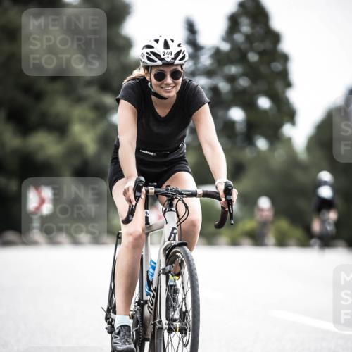 21.06.2026 - 29. Vierlanden-Triathlon H.Heesch http://msf.ph/oto/9908615 21.06.2026 11:52:03 Radfahren 249, 717, 755 meine-sportfotos.de