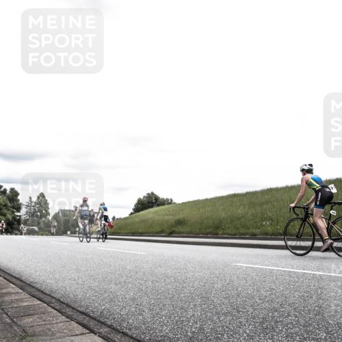 21.06.2026 - 29. Vierlanden-Triathlon H.Heesch http://msf.ph/oto/9908616 21.06.2026 14:45:54 Radfahren 1253 meine-sportfotos.de