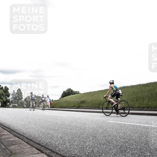 21.06.2026 - 29. Vierlanden-Triathlon H.Heesch http://msf.ph/oto/9908626 21.06.2026 14:45:55 Radfahren  meine-sportfotos.de