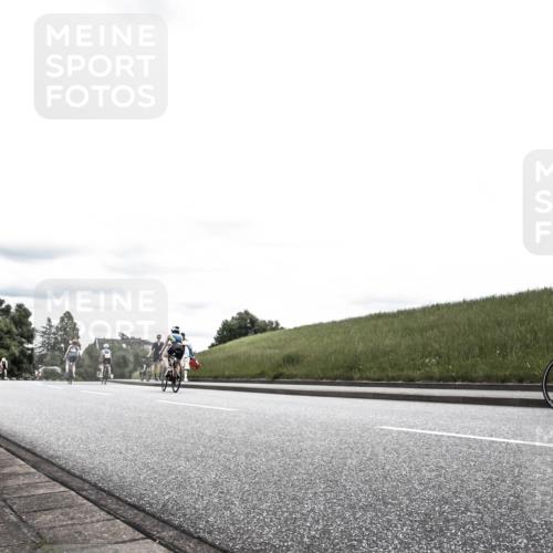 21.06.2026 - 29. Vierlanden-Triathlon H.Heesch http://msf.ph/oto/9908629 21.06.2026 14:45:56 Radfahren 1269 meine-sportfotos.de